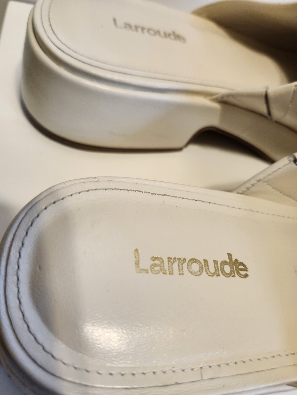 Larroudé "Miso" Cream Leather Platform Clogs /Mules Size 9 Original Retail $315 - Picture 5 of 10